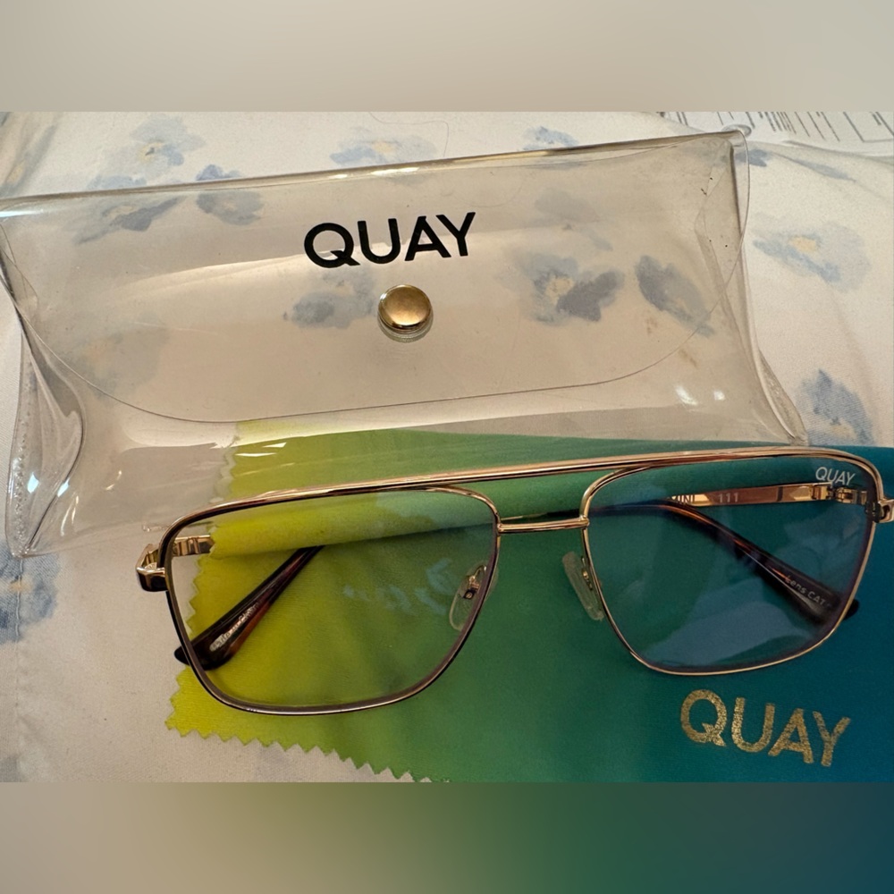 Quay Australia Poster Boy Mini Blue Light Glasses